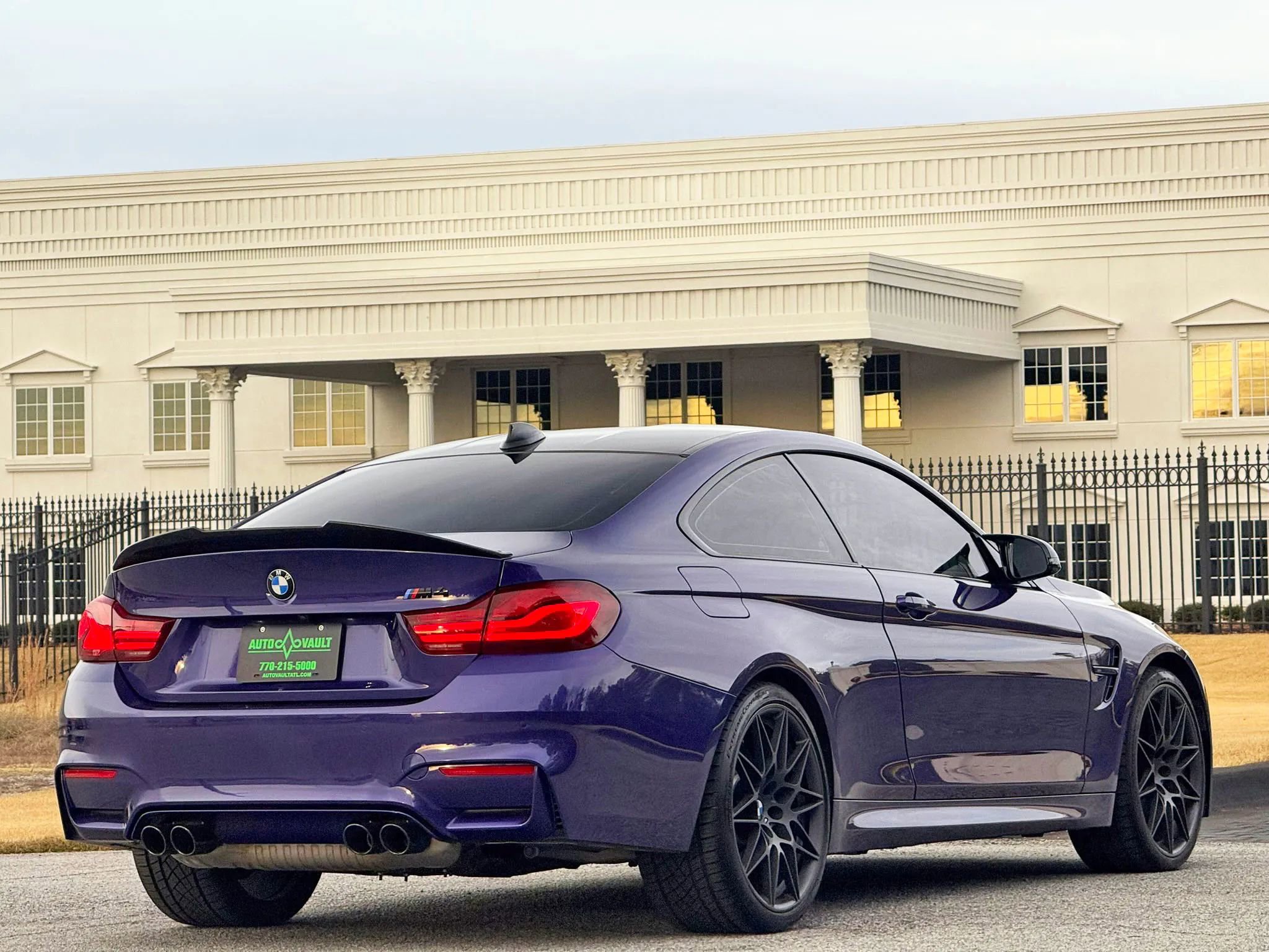 Used 2020 BMW M4 Coupe w/ Competition Package image 12