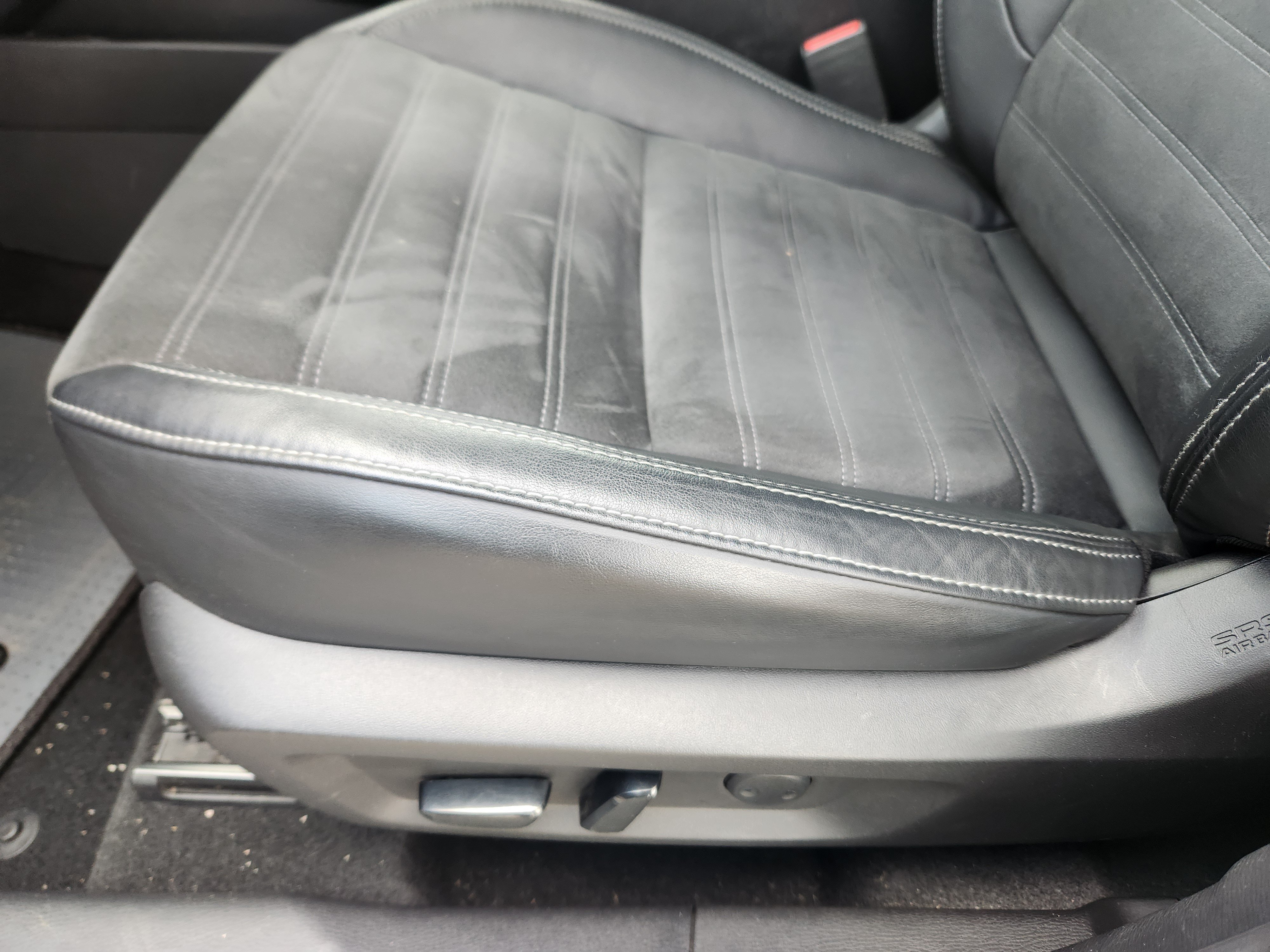 Used 2022 Mitsubishi Outlander SE AWD/4WD image 17