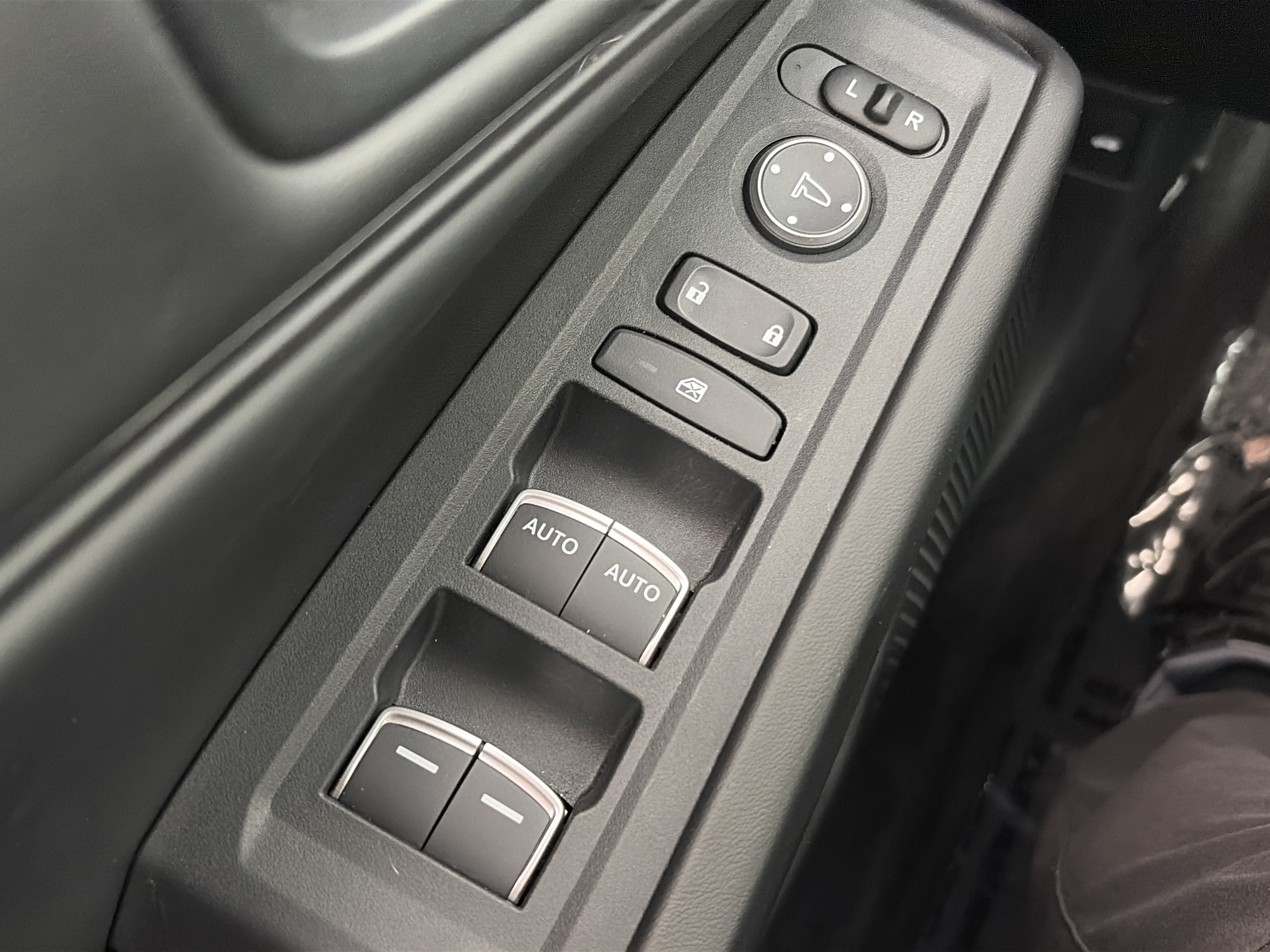 Used 2024 Honda Accord EX image 28