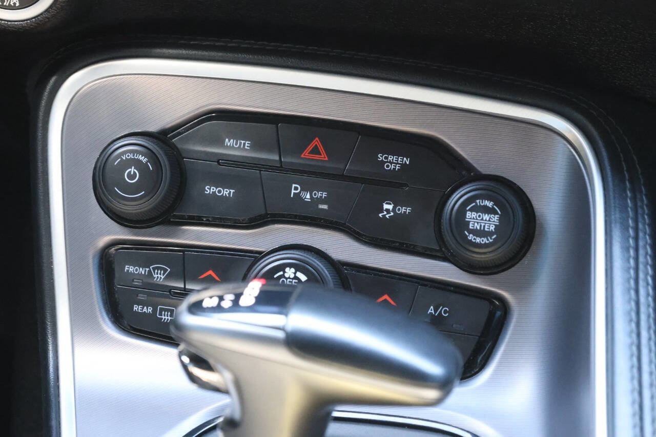 Used 2021 Dodge Challenger R/T image 19