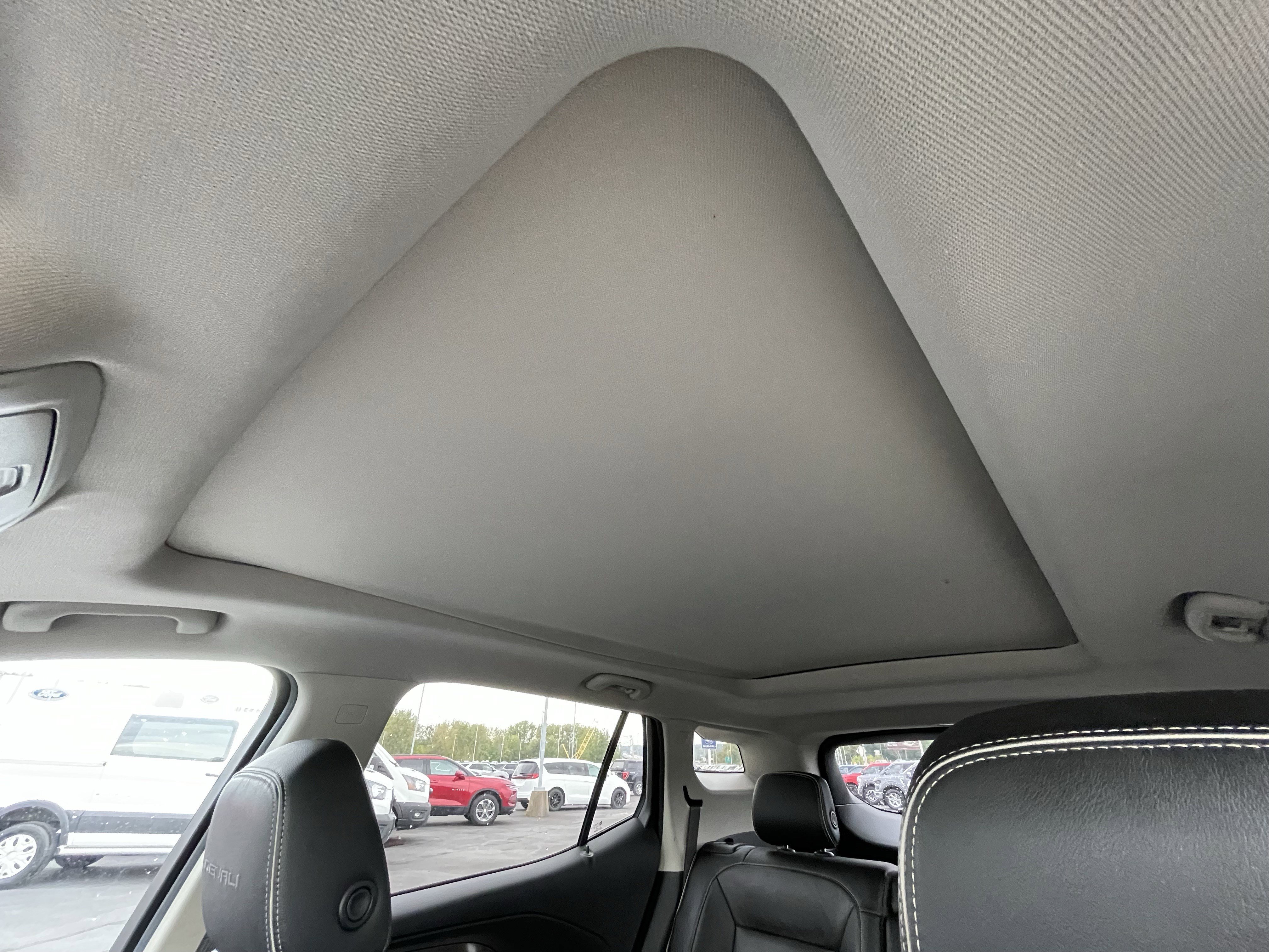 Used 2018 GMC Terrain Denali w/ Advanced Safety Package image 32