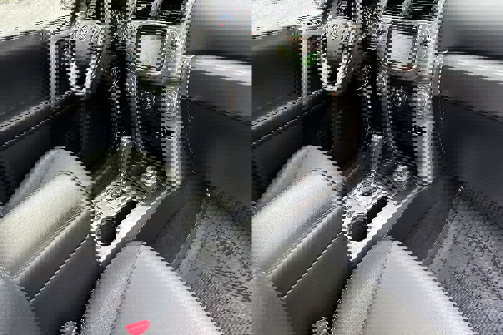 Used 2017 Toyota 4Runner SR5 Premium image 16