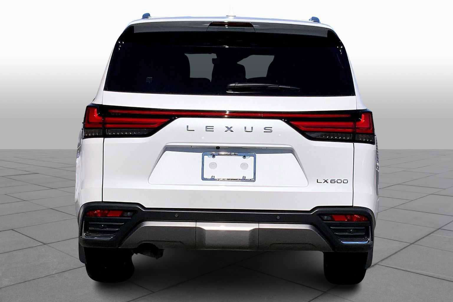 New 2025 Lexus LX 600 4WD w/ Luxury Package image 4