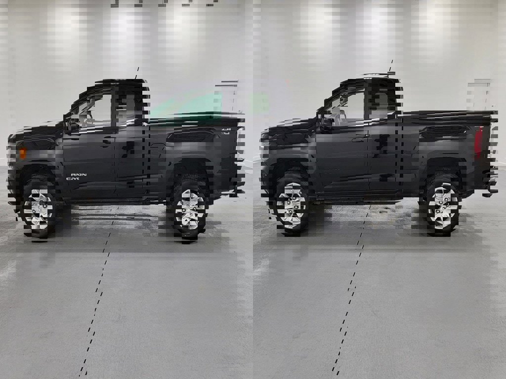 Used 2018 GMC Canyon SLE w/ SLE Convenience Package image 7