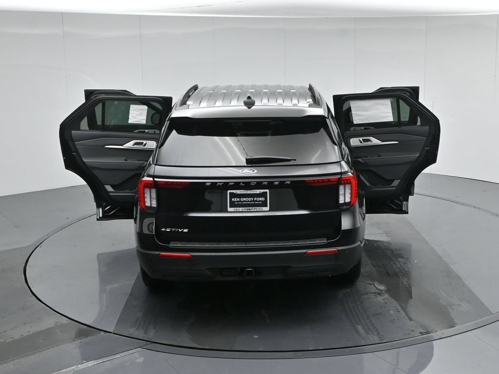 New 2026 Ford Explorer Active RWD image 37