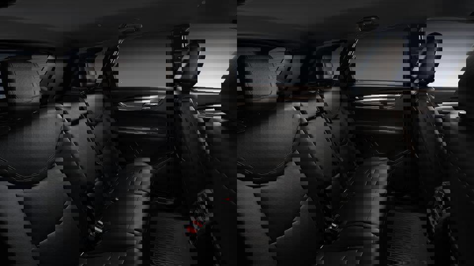 New 2026 Cadillac XT5 Luxury image 12