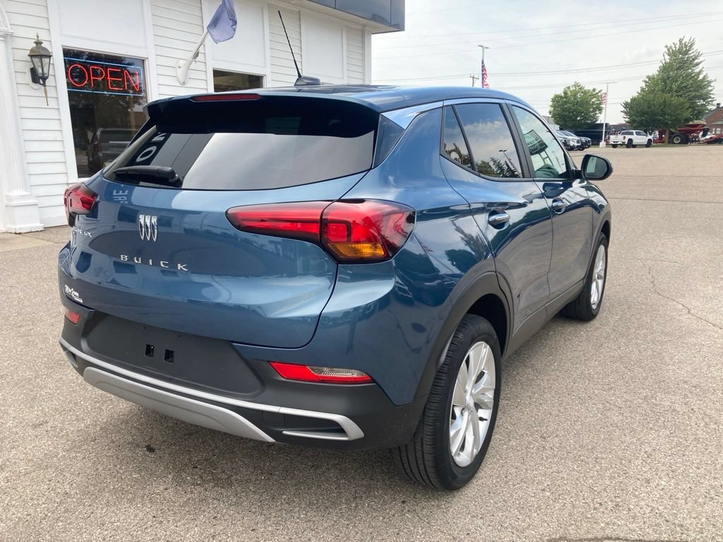 Used 2024 Buick Encore GX Preferred AWD/4WD image 5