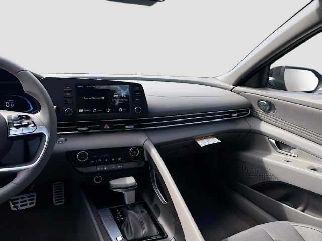 Certified 2026 Hyundai Elantra Sport FWD image 23