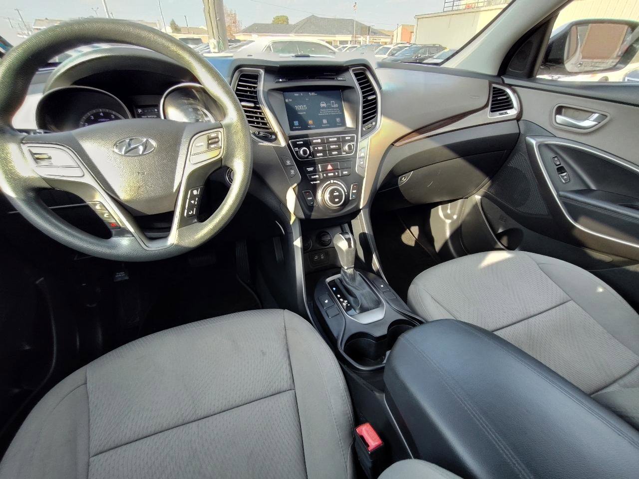 Used 2018 Hyundai Santa Fe Sport w/ 2.4L Value Package 02 FWD image 38