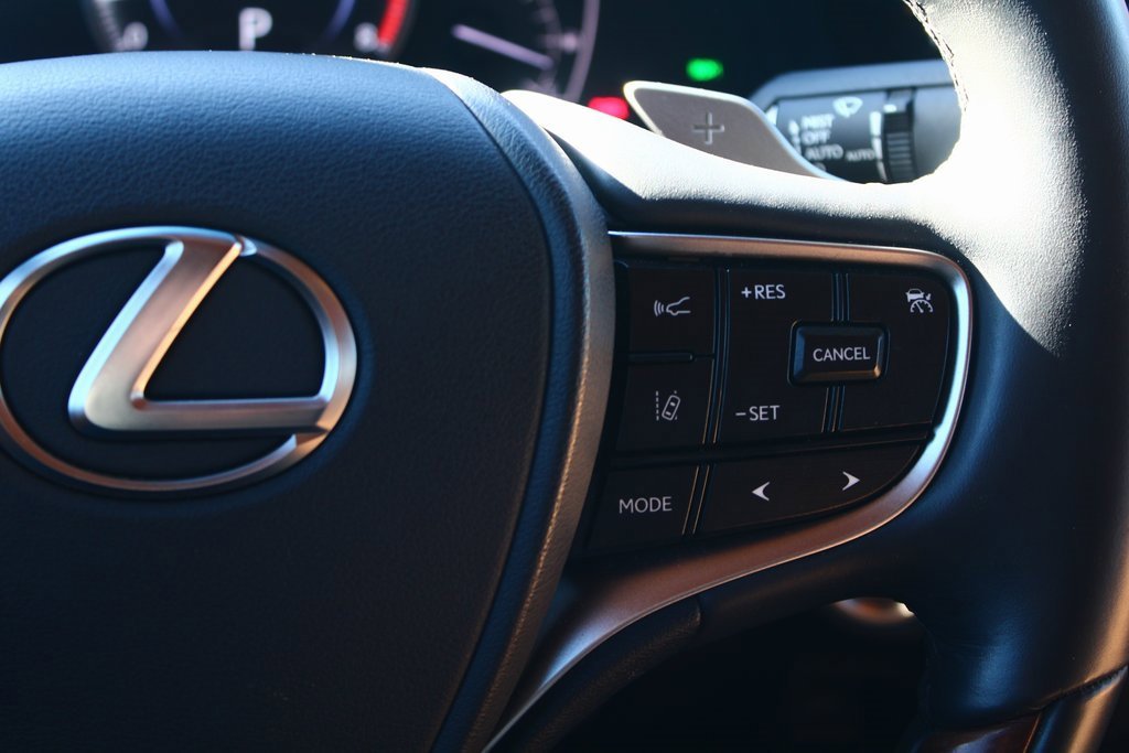 Used 2024 Lexus ES 350 Ultra Luxury image 15