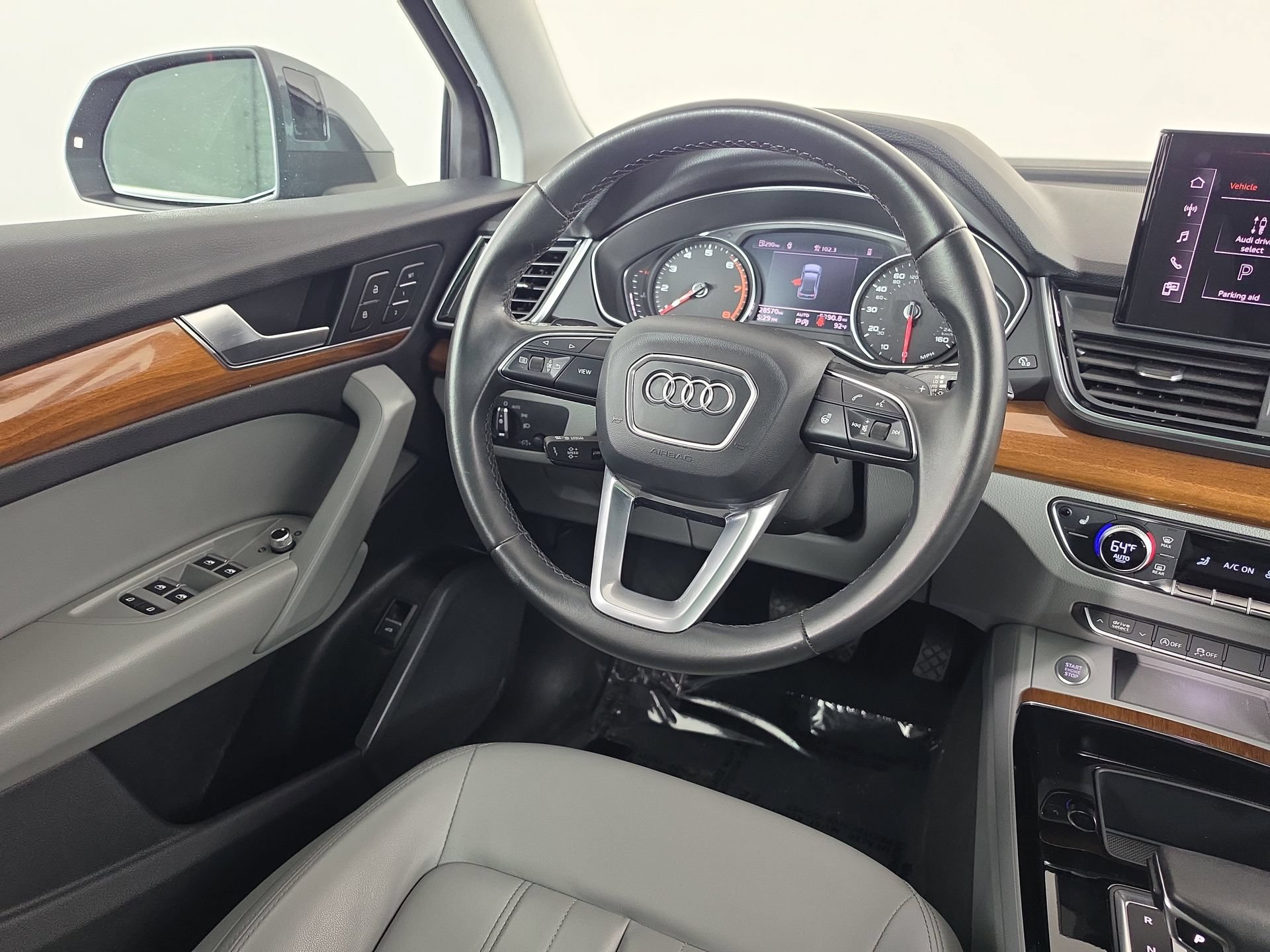 Certified 2023 Audi Q5 2.0T Premium w/ Convenience Package AWD/4WD image 37