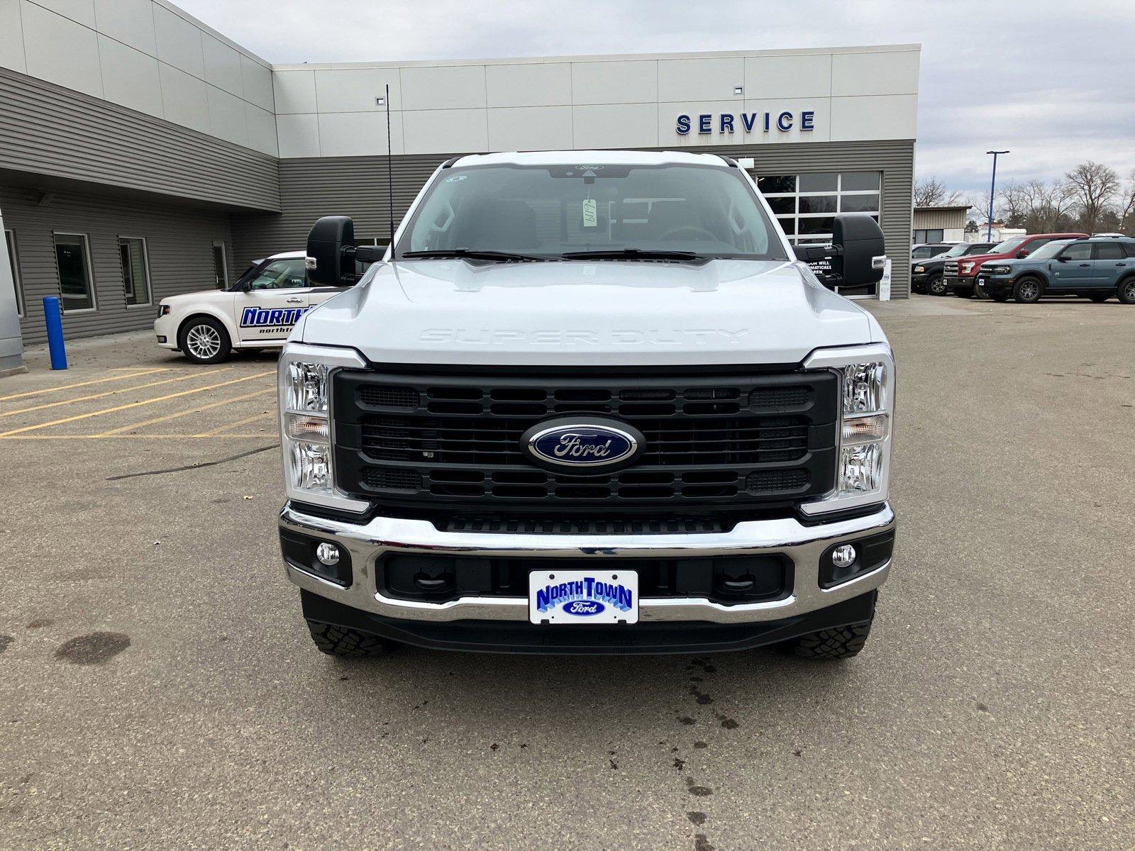 New 2025 Ford F350 XL w/ XL Off-Road Package image 3