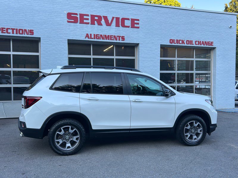 Used 2022 Honda Passport TrailSport image 9