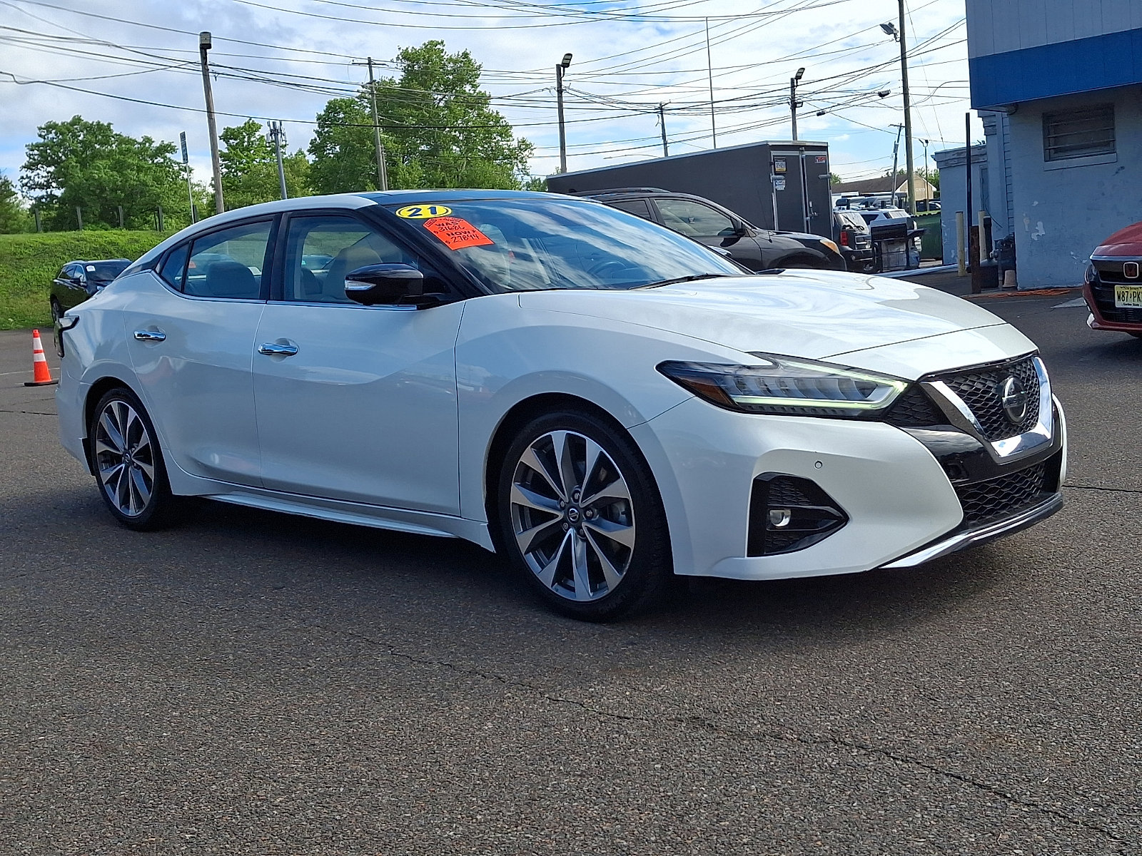 Used 2021 Nissan Maxima Platinum w/ Sport Mat Group FWD image 3
