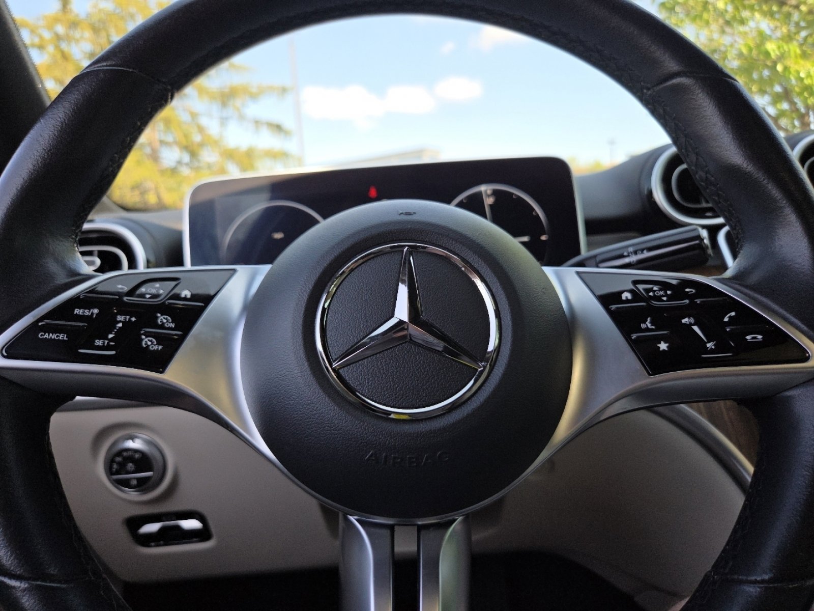 Used 2023 Mercedes-Benz C 300 4MATIC Sedan image 29