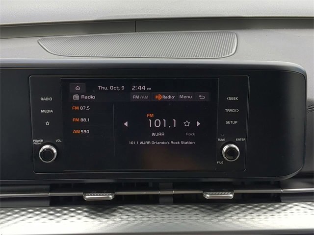 Used 2024 Kia Carnival LX image 21