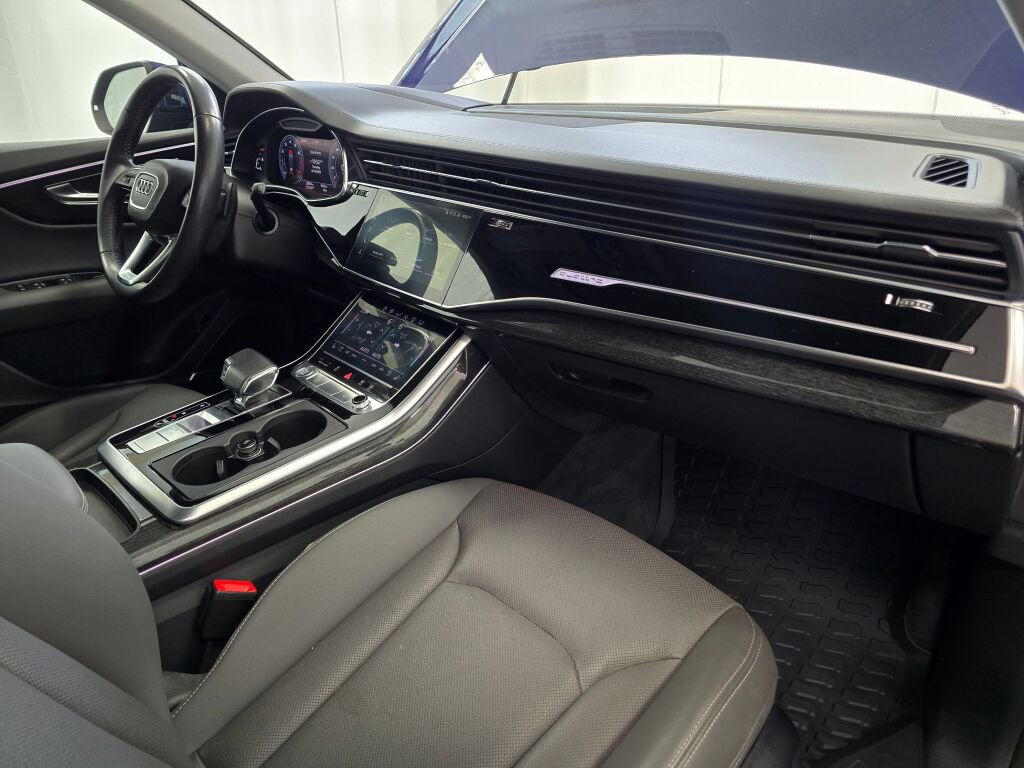 Used 2020 Audi Q8 Prestige image 28
