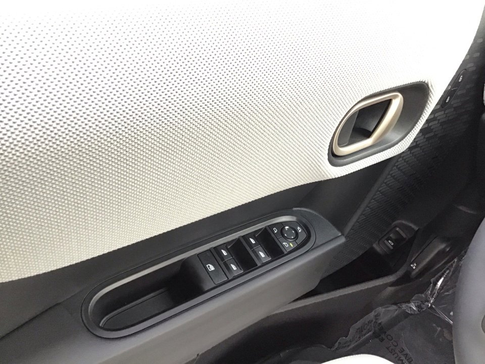 New 2026 MINI Cooper 4-Door Hardtop image 32