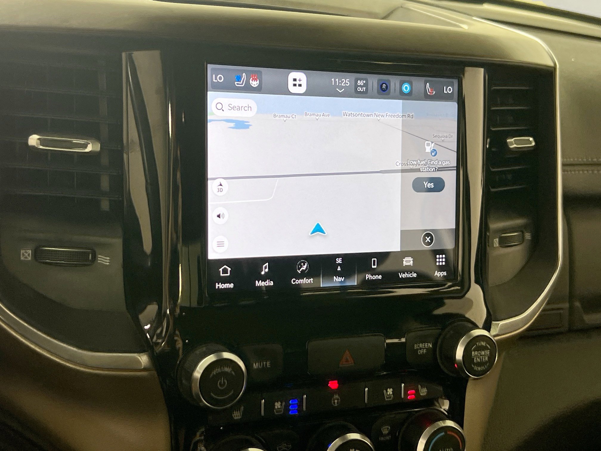 Used 2022 RAM 1500 Laramie image 12