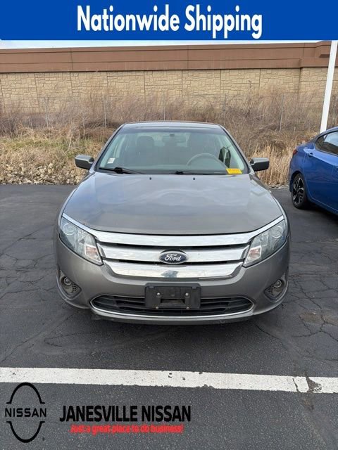 Used 2010 Ford Fusion SE image 1