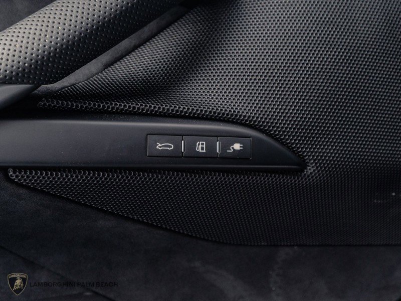 Used 2023 Ferrari 296 GTB RWD image 22