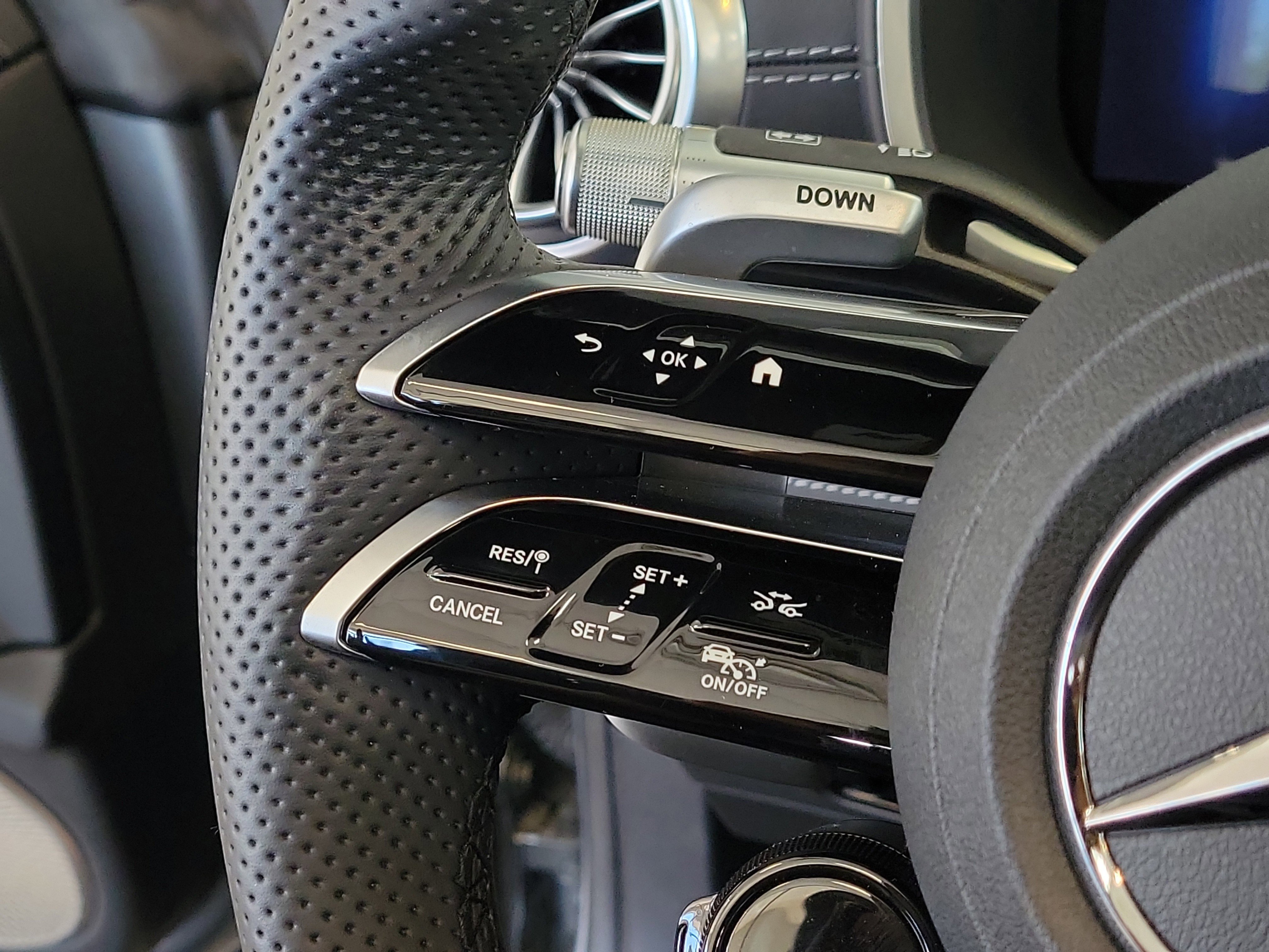 Used 2022 Mercedes-Benz SL 63 AMG 4MATIC image 27