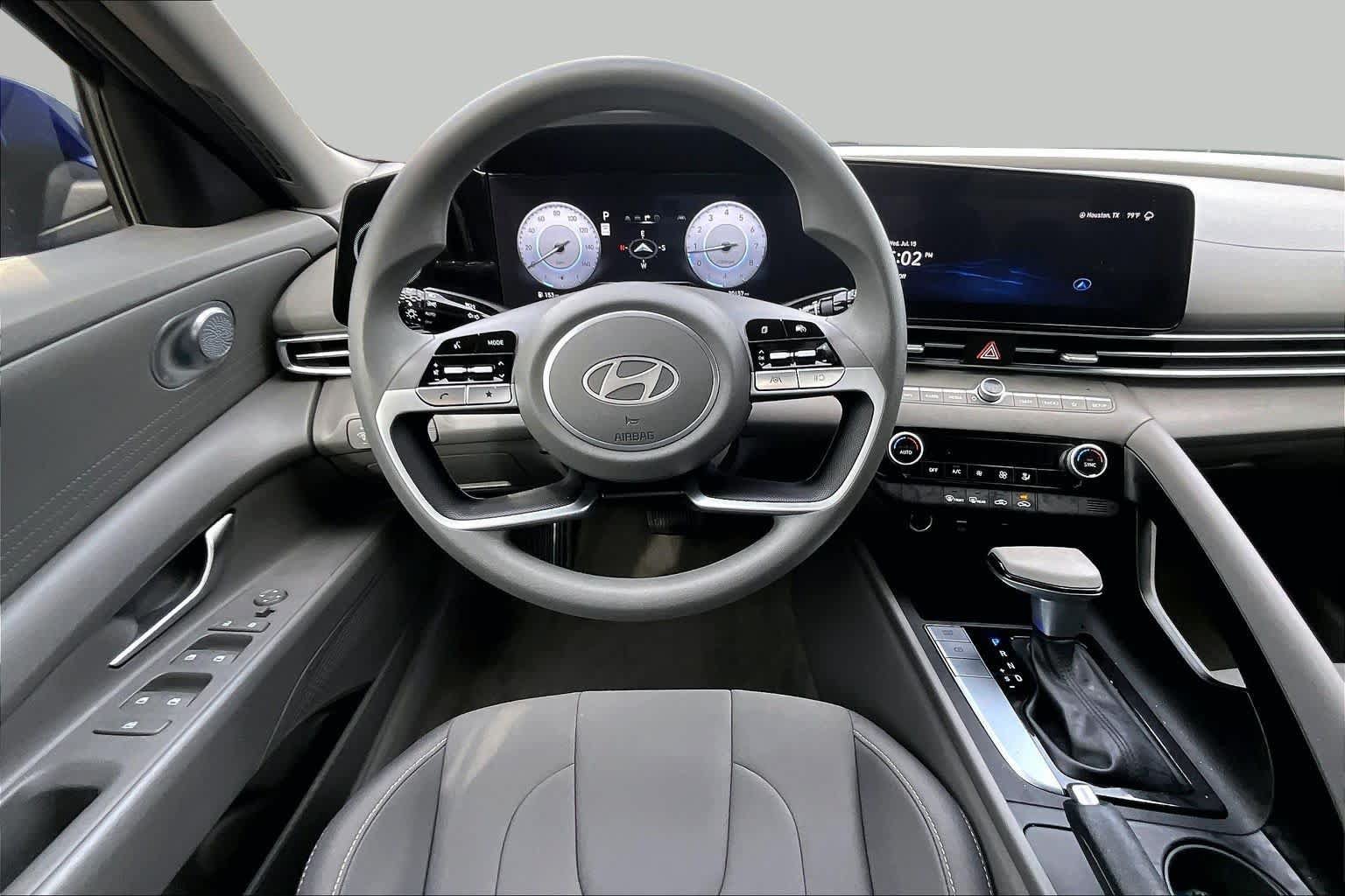 Certified 2024 Hyundai Elantra SEL FWD image 6