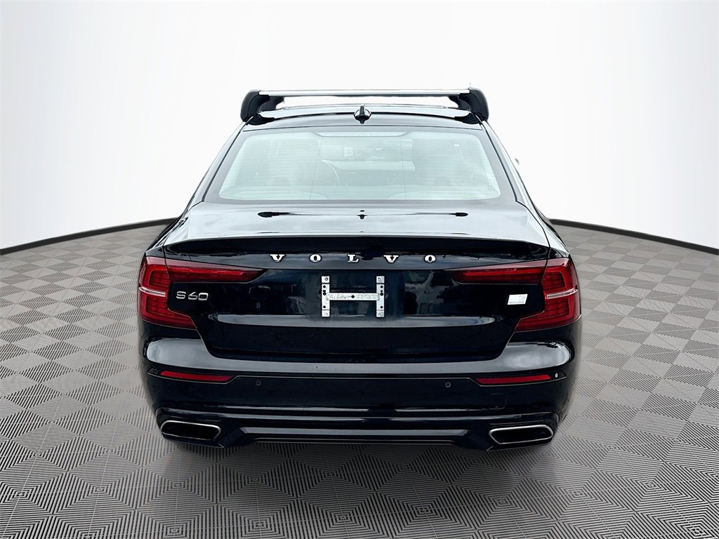 Used 2022 Volvo S60 T8 Inscription image 7