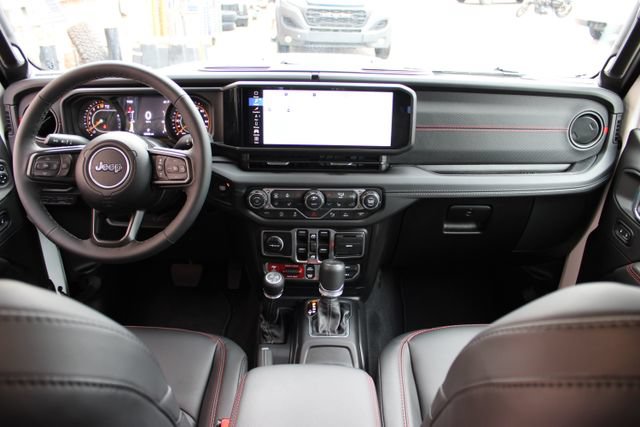 Used 2026 Jeep Gladiator Rubicon AWD/4WD image 43