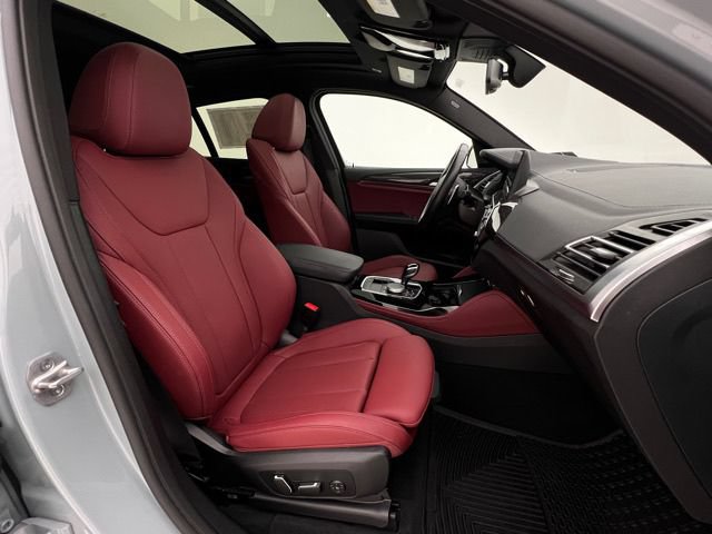 Certified 2025 BMW X4 M40i w/ Premium Package AWD/4WD image 15