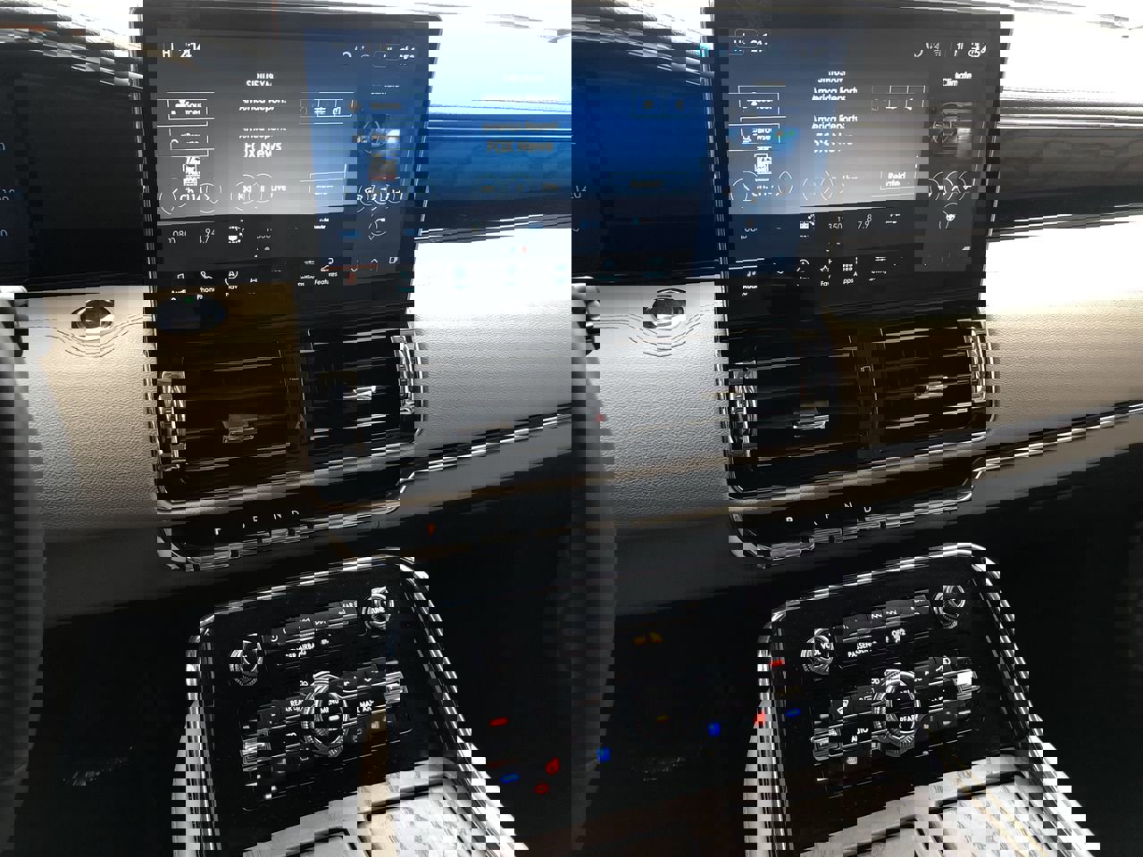 Used 2024 Lincoln Navigator Reserve image 21