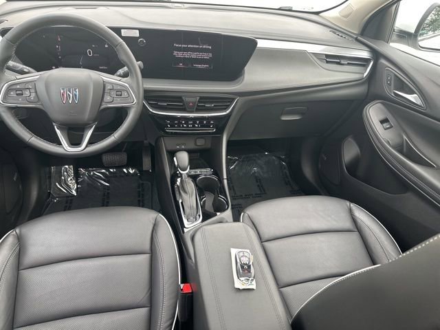 Used 2025 Buick Encore GX Avenir w/ Avenir Technology Package AWD/4WD image 15