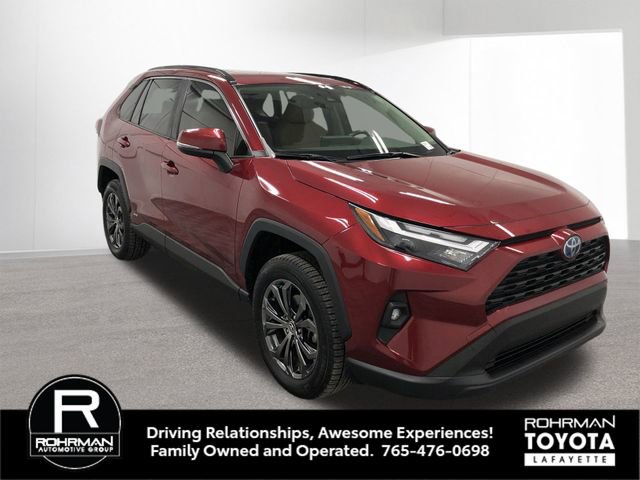 Used 2023 Toyota RAV4 XLE Premium image 9