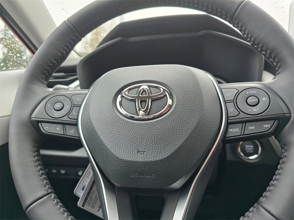 New 2025 Toyota RAV4 XLE image 28