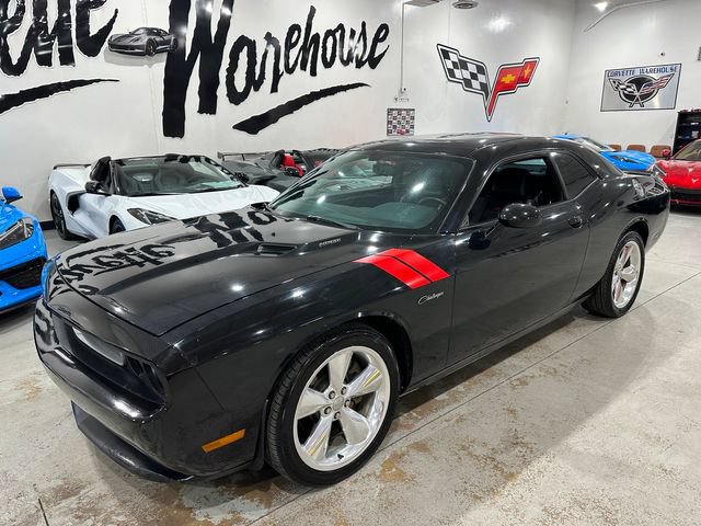 Used 2014 Dodge Challenger R/T RWD image 5