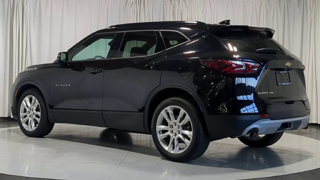 Used 2019 Chevrolet Blazer LT w/ Sun and Wheels Package AWD/4WD image 8