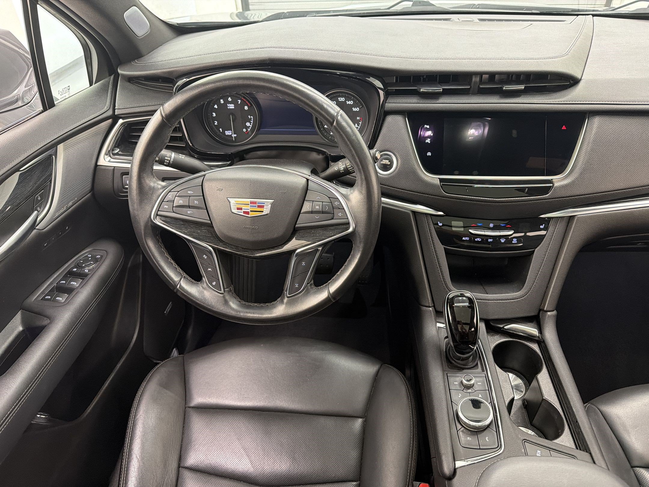 Used 2022 Cadillac XT5 Premium Luxury w/ Technology Package FWD image 30