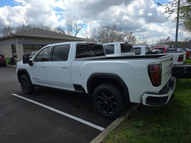 Used 2025 GMC Sierra 2500 AT4 w/ AT4 Premium Plus Package image 5