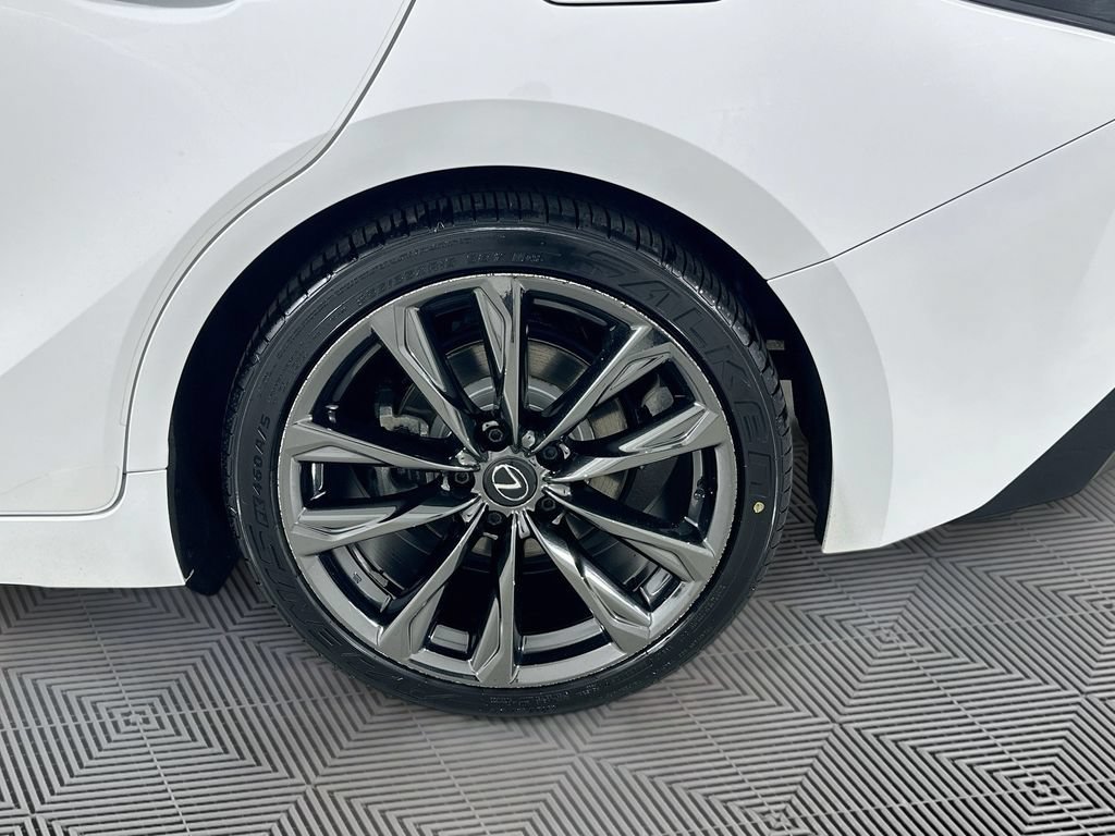 Used 2022 Lexus IS 350 F Sport AWD/4WD image 29