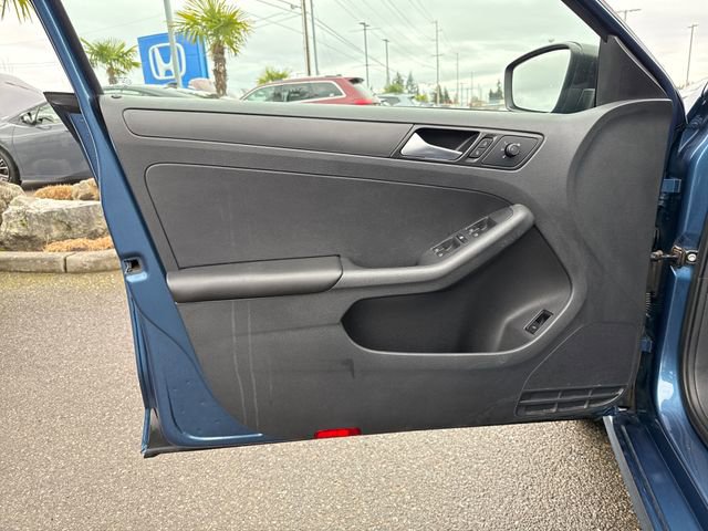 Used 2016 Volkswagen Jetta S image 33