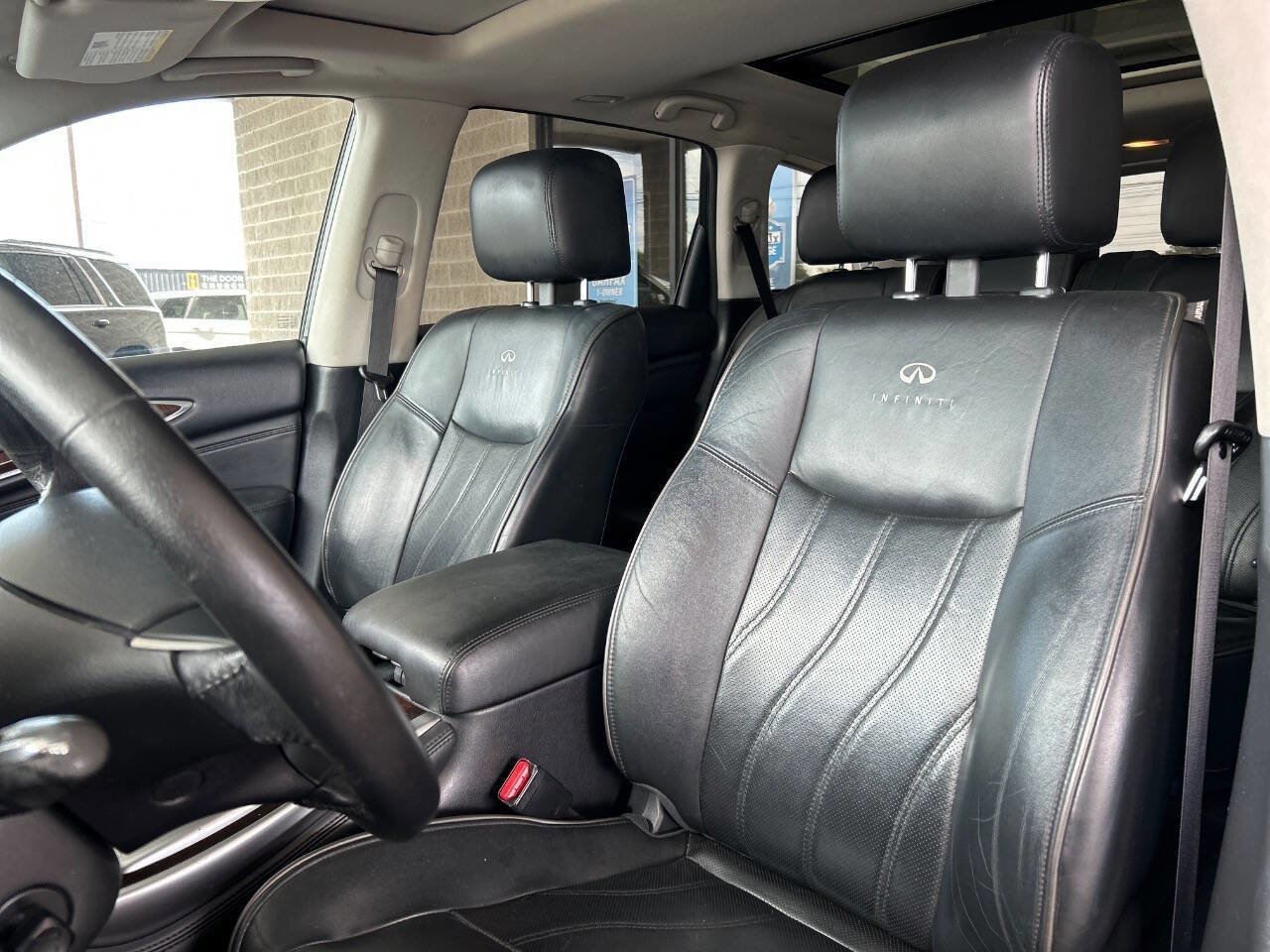Used 2013 INFINITI JX35 AWD w/ Premium Pkg image 41