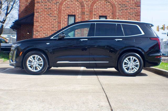 Used 2025 Cadillac XT6 Luxury image 8
