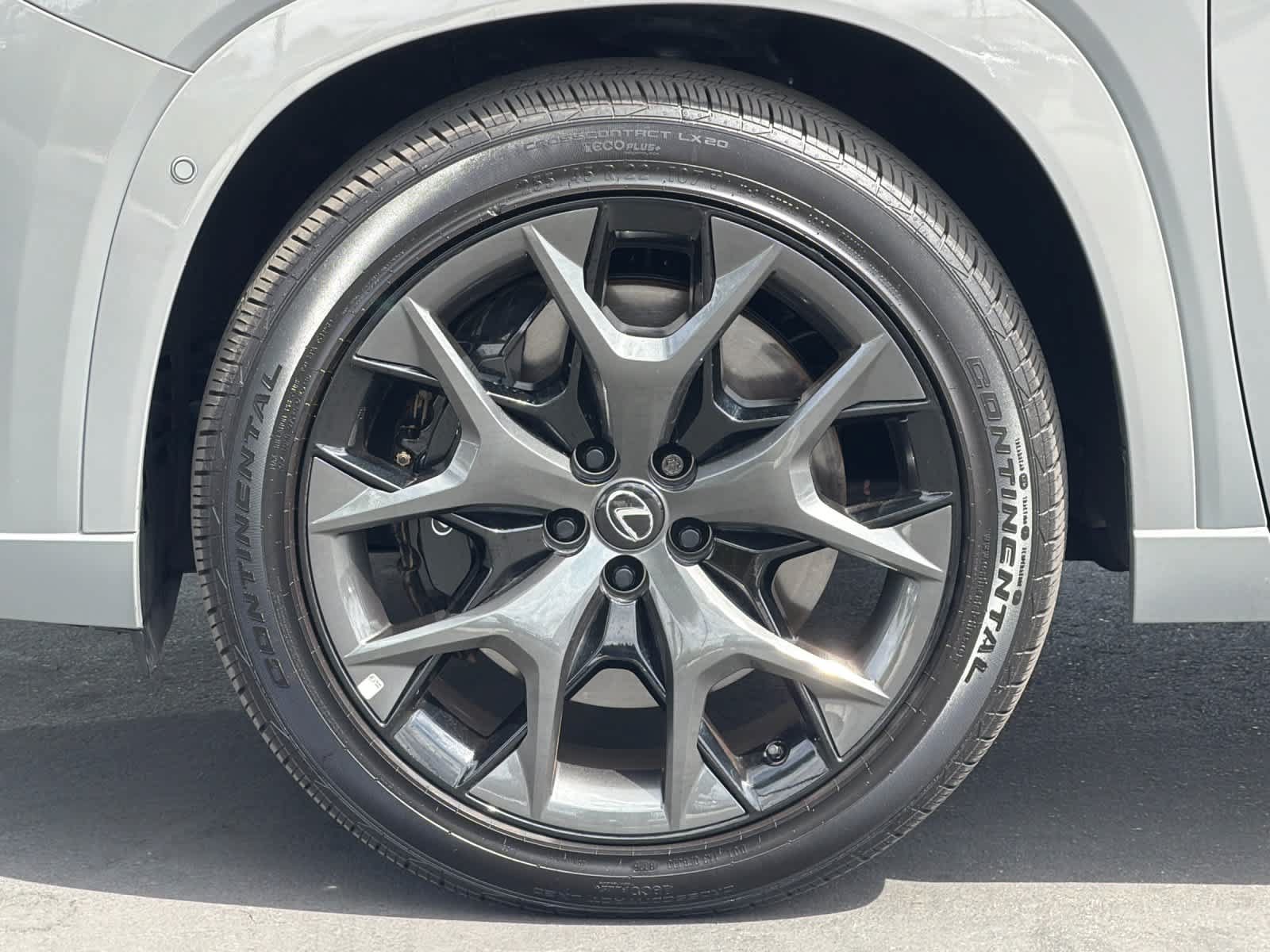 Certified 2025 Lexus TX 500h AWD w/ Technology Package image 31