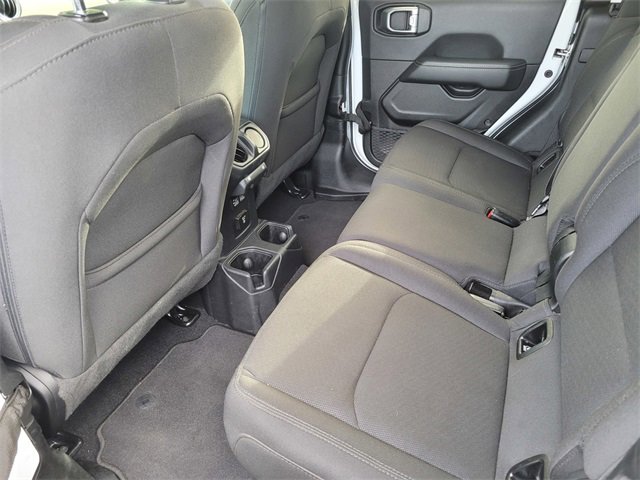 Used 2023 Jeep Gladiator Overland image 13