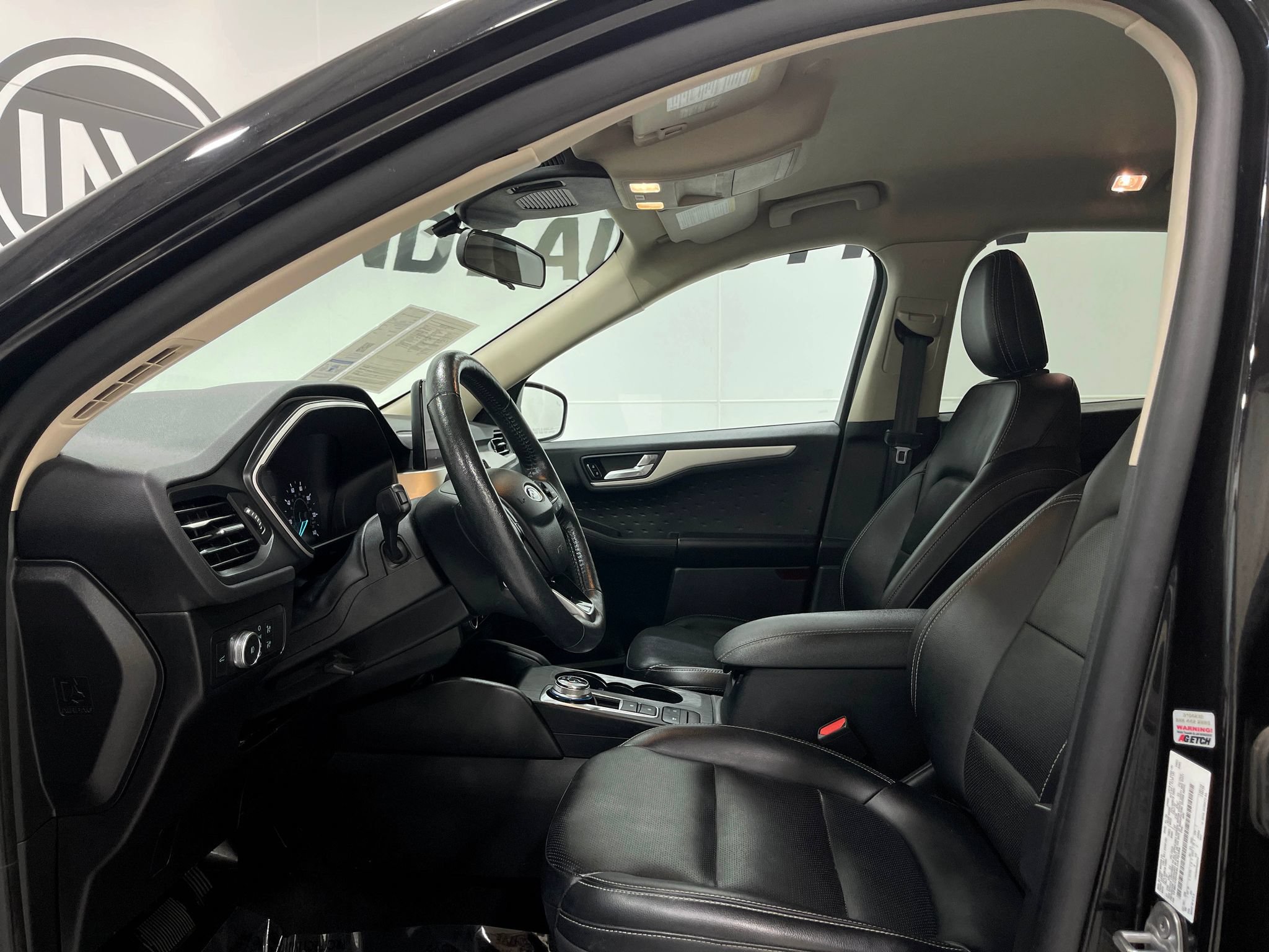 Used 2020 Ford Escape SEL FWD image 11