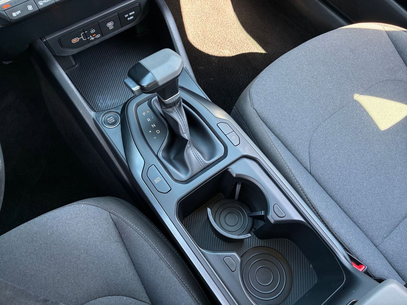 Used 2025 Kia K4 LXS image 40