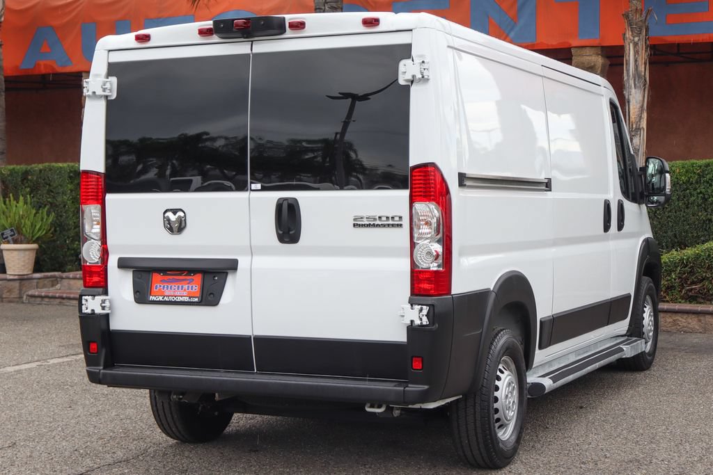Used 2025 RAM ProMaster 2500 w/ U-Haul Equipment Group FWD image 9