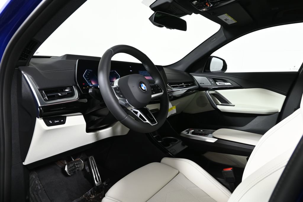 New 2026 BMW X2 xDrive28i w/ Technology Package AWD/4WD image 15