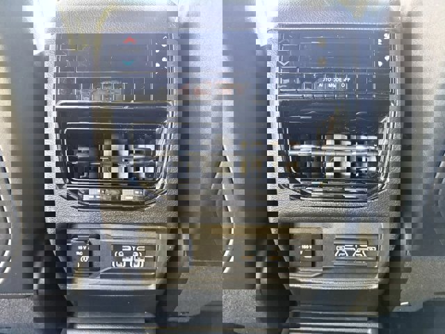 Used 2022 Jeep Grand Cherokee L Laredo image 13