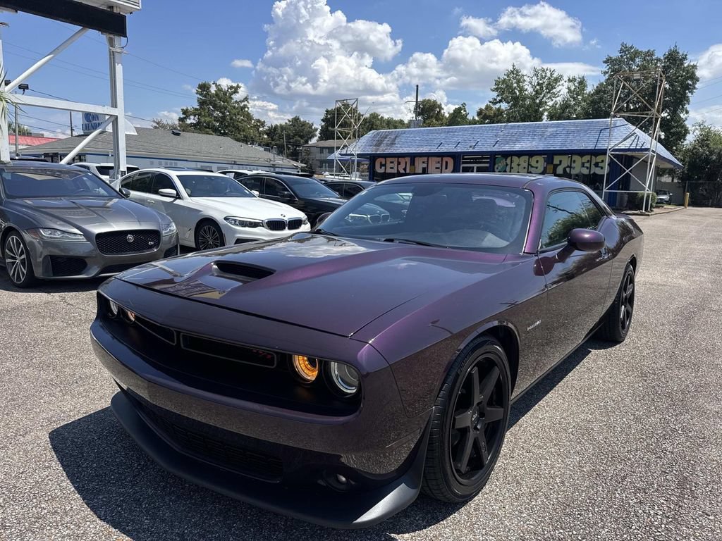Used 2020 Dodge Challenger R/T w/ Driver Convenience Group RWD image 3